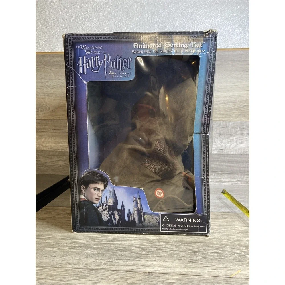 Harry Potter Animated Sorting Hat Wizarding World w Box Need Battery Replacement